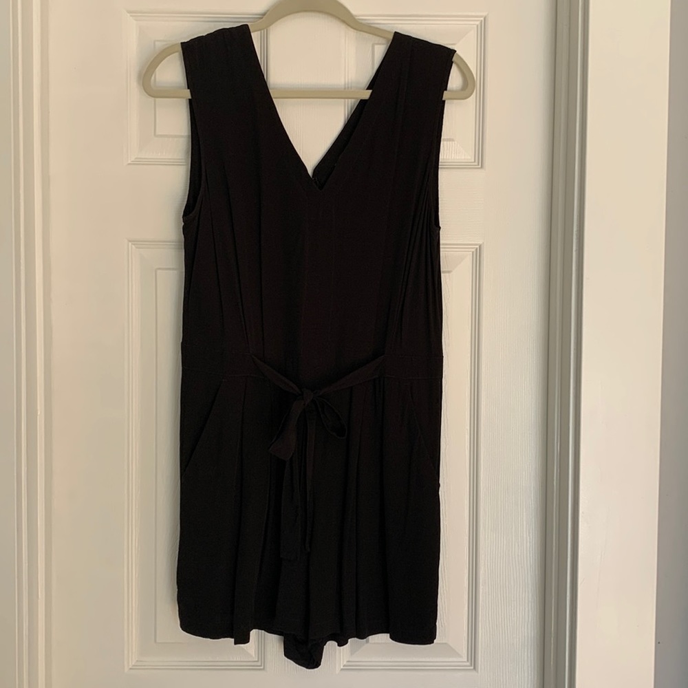 Loft Black Silky Shorts Jumpsuit Women’s Size 6